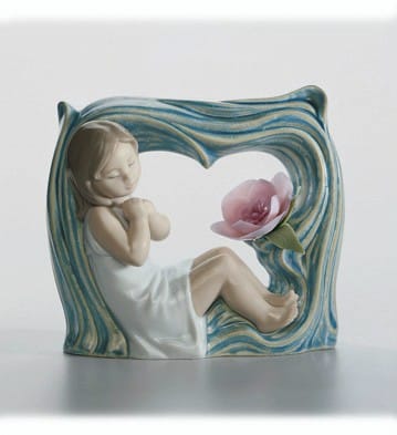 Lladro Lladro Childhood Fantasy Figurine   