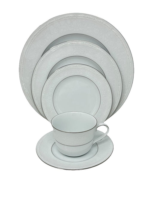 Noritake Noritake Whitecliff Platinum - 5 Piece Place Setting   