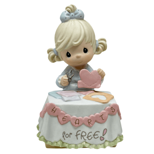 Precious Moments_Precious Moments Giving My Heart Freely_650013