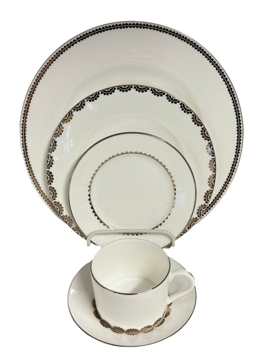 Wedgwood Wedgwood Vera Wang Vera FLirt - 5 Piece Place Settings   